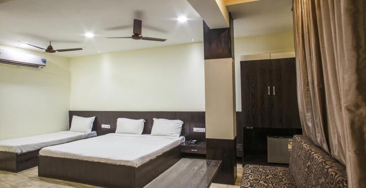 Oyo 2155 Hotel Wardhman Jabalpur Eksteriør billede