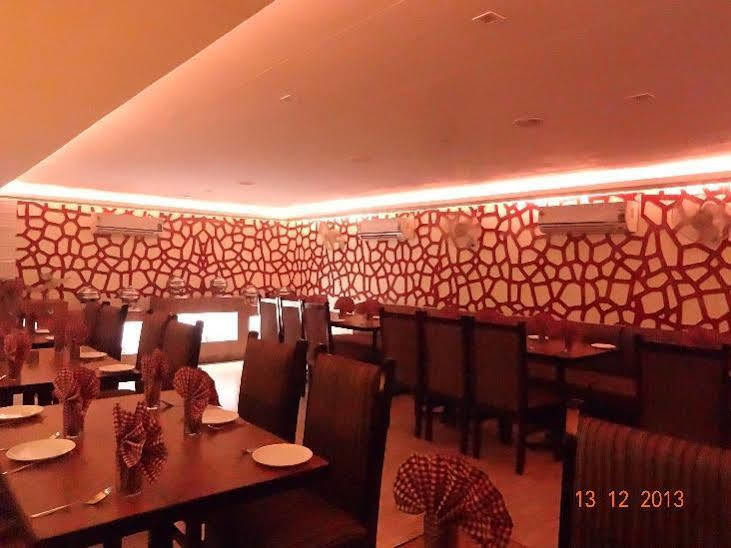 Oyo 2155 Hotel Wardhman Jabalpur Eksteriør billede
