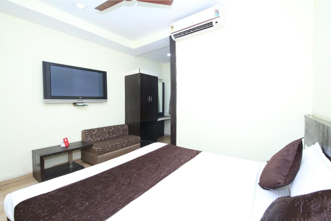 Oyo 2155 Hotel Wardhman Jabalpur Eksteriør billede